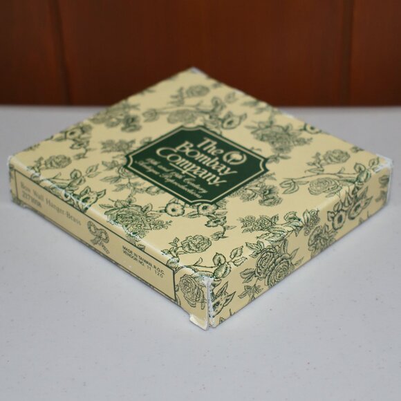 SOLD • NOB Vintage Bombay Company Brass Bow Wall Hanger Hook 2171018 4.5 x 4" - Picture 4 of 7